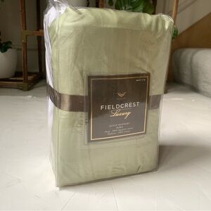NWT Fieldcrest Luxury Queen Bedskirt 100% Egyptian Cotton Green Ruffled 17” Drop